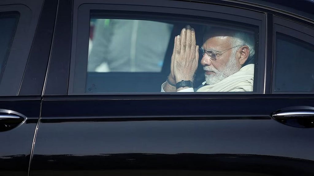 ভারতে টুইটার-ইউটিউবে মোদীকে নিয়ে বিবিসির তথ্যচিত্র না দেখাতে নির্দেশ