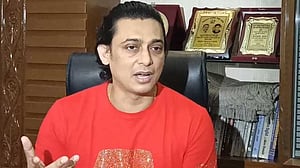 চলচ্চিত্র শিল্পী সমিতিতে জায়েদ খানের সদস্যপদ স্থগিত