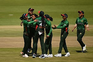 অস্ট্রেলিয়াকে হারিয়ে বাংলাদেশের স্বপ্নের শুরু