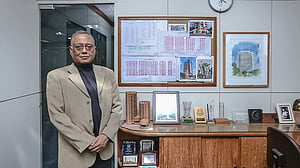 স্থপতি মোবাশ্বের হোসেনের মৃত্যু