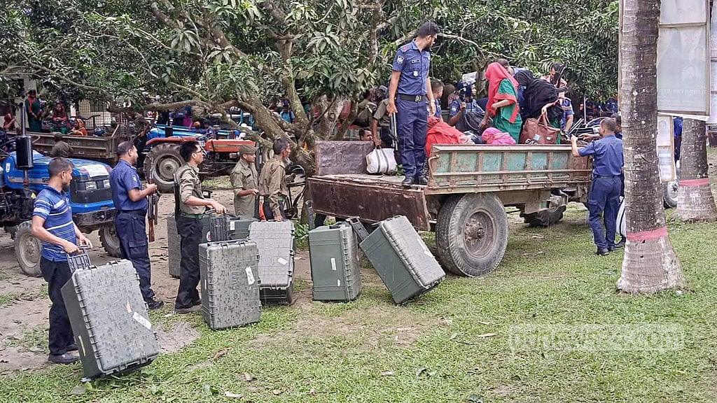 গাইবান্ধায় পুনর্ভোটেও অনিয়মকে ‘প্রশ্রয় দেবে না’ ইসি