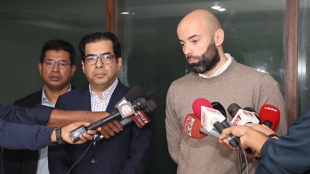বাফুফের চাওয়াগুলো পুরনো, দ্রুত প্রস্তুতিতে নামতে চান কাবরেরা