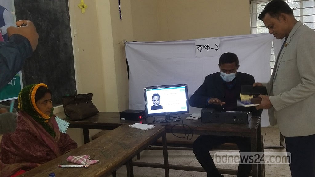 গাইবান্ধায় সাড়ে ৫ ঘণ্টায় ভোট ৩৫%