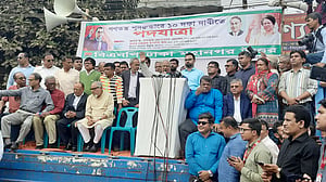 লুট করতেই বিদ্যুতের দাম বারবার বাড়াচ্ছে সরকার: খন্দকার মোশাররফ
