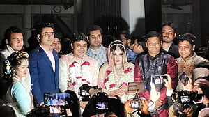যুগল জীবনে ছাত্রলীগের সাবেক সভাপতি জয়