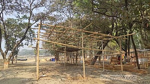 প্রস্তুতি পর্বে বইমেলা: ভাষার মাসের প্রথমদিনেই দুয়ার খুলছে
