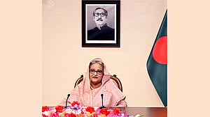 সাংবিধানিক প্রক্রিয়া ব্যাহত করার উদ্ভট ধারণাকে প্রশ্রয় দেবেন না: শেখ হাসিনা