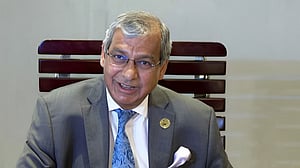 আমাকে অনুরোধ করে রাখা হয়েছে: ওয়াসার এমডি