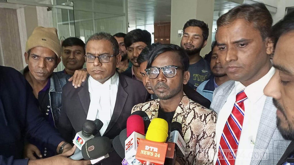 আইনজীবীর ভুলে ৫ লাখ টাকার সঞ্চয়পত্র ৫৫ লাখ হয়েছে: হিরো আলম