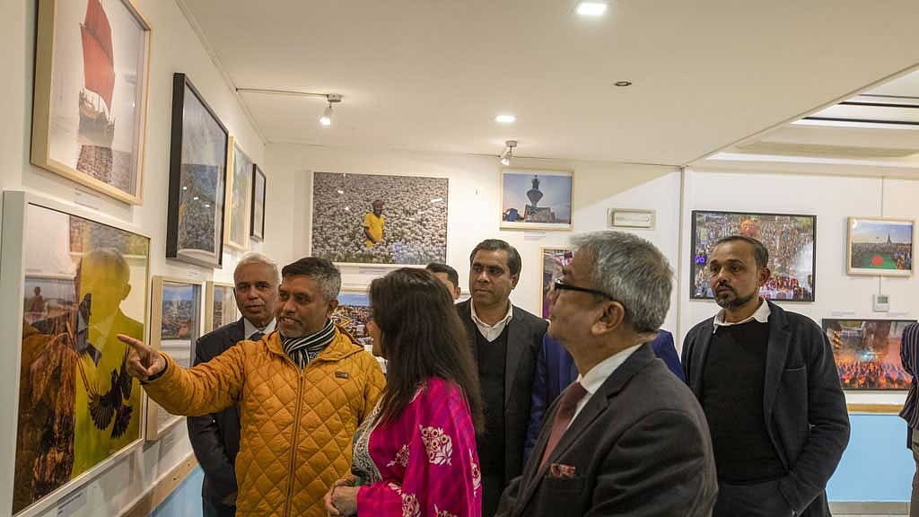 মিলানের প্রদর্শনীতে বাংলাদেশের রঙ-রূপের উদযাপন