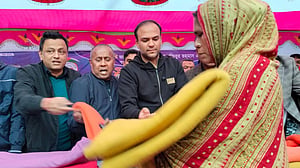 এক হাজার দুঃস্থকে শীতবস্ত্র দিল যুবলীগ