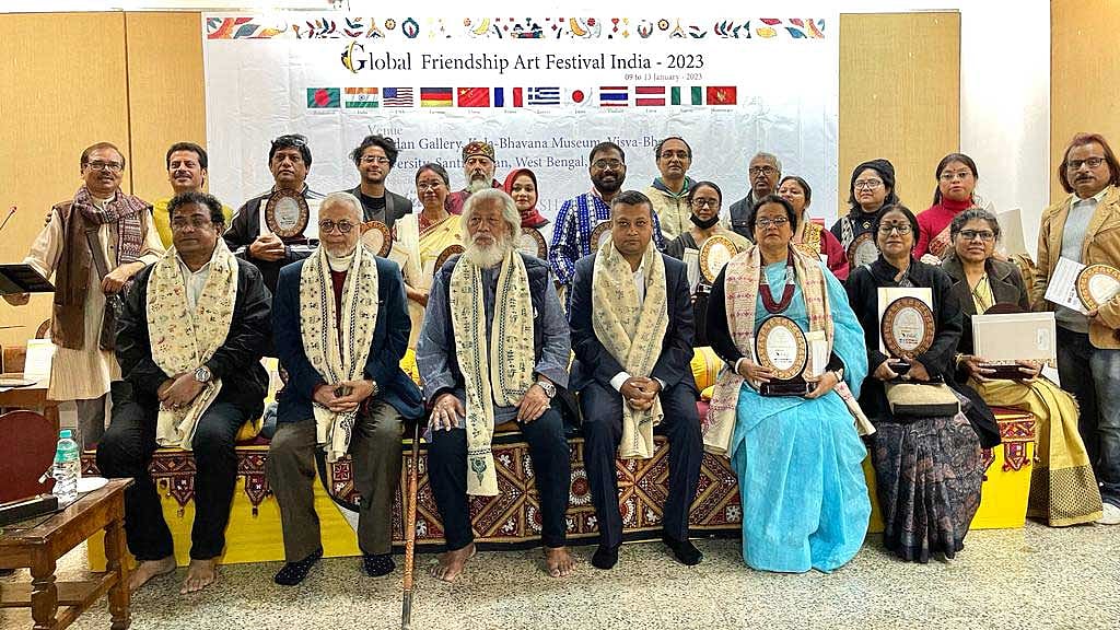 বিশ্বভারতী বিশ্ববিদ্যালয়ে বাংলাদেশ আর্টিস্ট গ্রুপের শিল্পকর্ম উৎসব