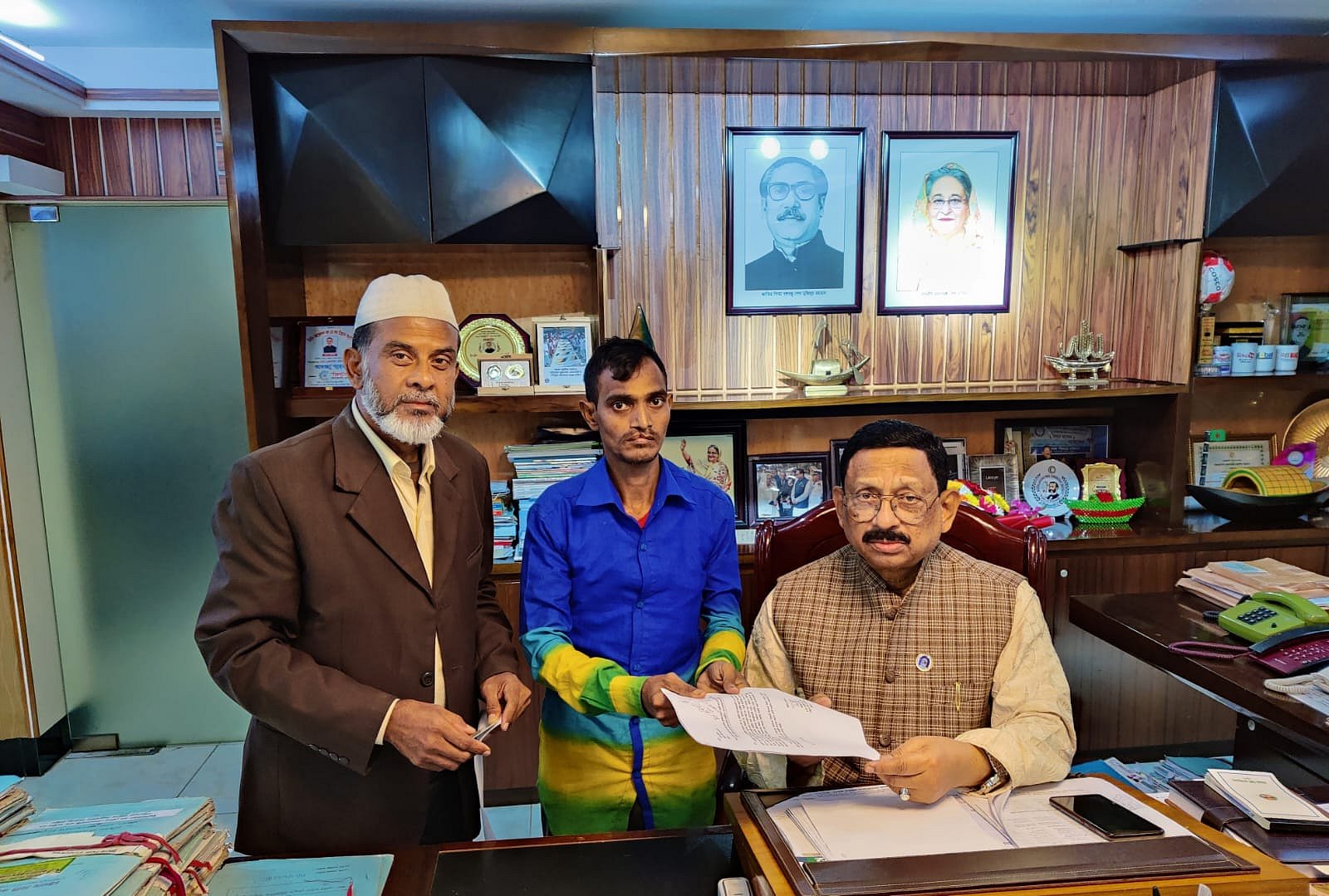এনআইডি সংশোধনের পর চাকরি ফিরে পেলেন পাকু দাশ