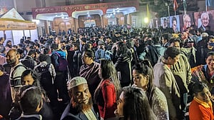 প্রিমিয়ারে এমন সাড়া, ‘সাঁতাও’ তবু হল পাবে না?