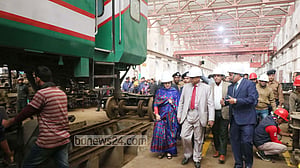 সারাদেশে রেললাইন ব্রডগেজে রূপান্তরের কাজ চলছে: মন্ত্রী