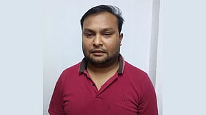 আবু ধাবিতে সাড়ে ৩ কোটি দিরহামের লটারি জিতলেন বাংলাদেশি গাড়িচালক