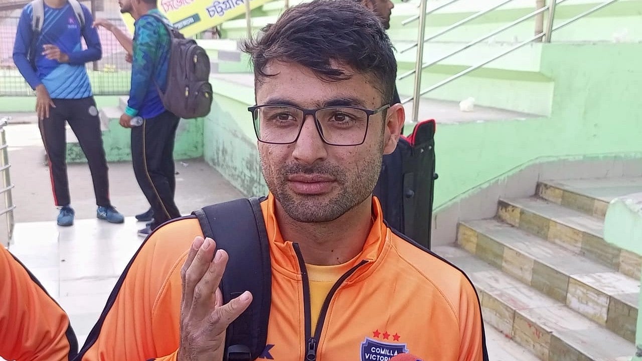বিপিএলে এসে রোমাঞ্চিত টেস্ট অভিষেকে রেকর্ড গড়া পাকিস্তানি লেগ স্পিনার