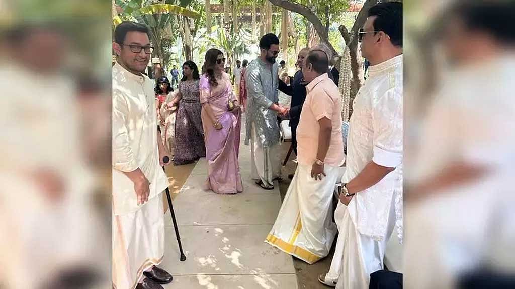 ভক্তদের উদ্বেগে ফেলে লাঠি হাতে আমির
