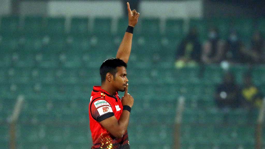 বাবার চাওয়া ছিল পুলিশের চাকরি, ছেলে কুমিল্লার বিপিএল সাফল্যের নায়ক