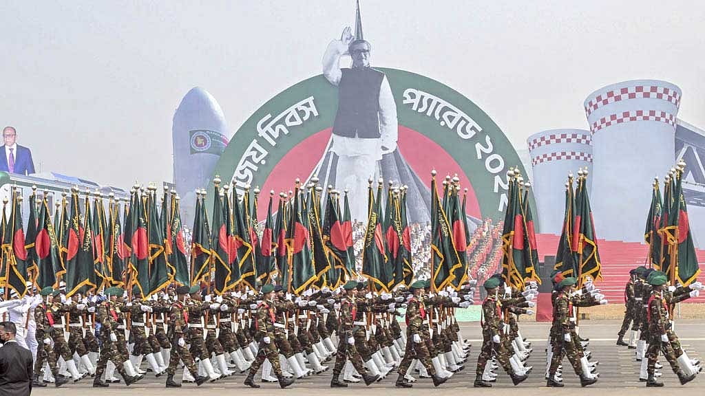 সামরিক বাহিনীর ১,১২৯ জন সদস্যকে নেবে কাতার