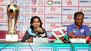 ফাইনালে আক্রমণাত্মক ফুটবলের বার্তা বাংলাদেশ কোচের