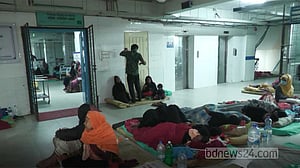 টেকনাফে ‘জুস খেয়ে’ একই পরিবারের ৮ জন হাসপাতালে