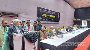 রাজনীতিবিদের দায়বদ্ধতা বেশি: মসিউর রহমান