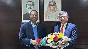 যুক্তরাষ্ট্রের পররাষ্ট্রমন্ত্রীর উপদেষ্টা ডেরেক শোলে ঢাকায়