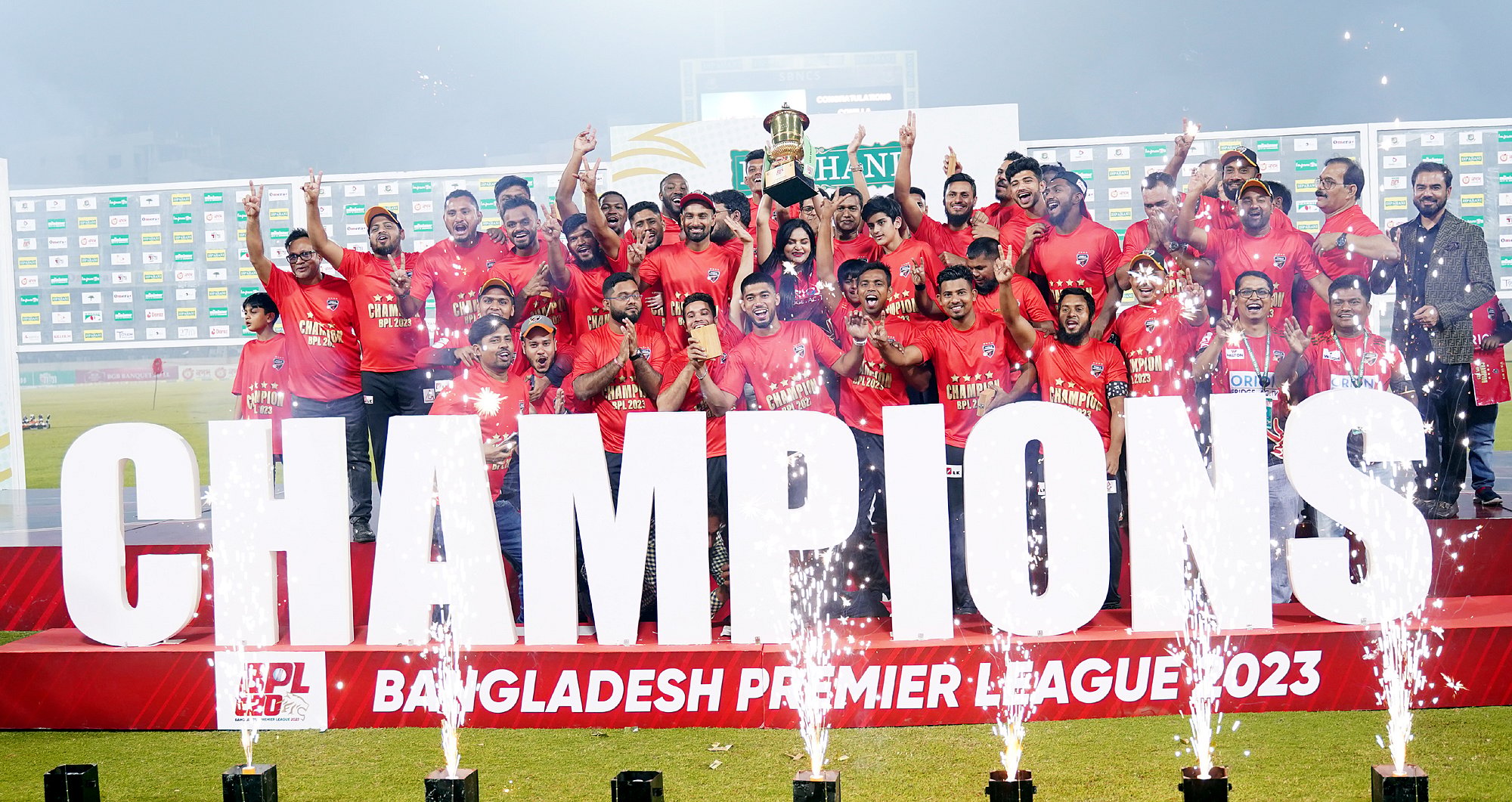 চার্লসের ঝড়ে মাশরাফিদের হারিয়ে কুমিল্লার চতুর্থ শিরোপা