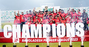 চার্লসের ঝড়ে মাশরাফিদের হারিয়ে কুমিল্লার চতুর্থ শিরোপা