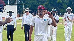 মোটির ৭ উইকেটের পর উইন্ডিজের লিড