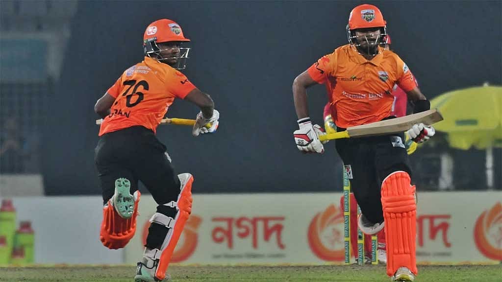 জয়ের ফিফটি ও হাবিবুরের তাণ্ডবে সাকিবদের হারাল খুলনা
