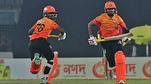 জয়ের ফিফটি ও হাবিবুরের তাণ্ডবে সাকিবদের হারাল খুলনা