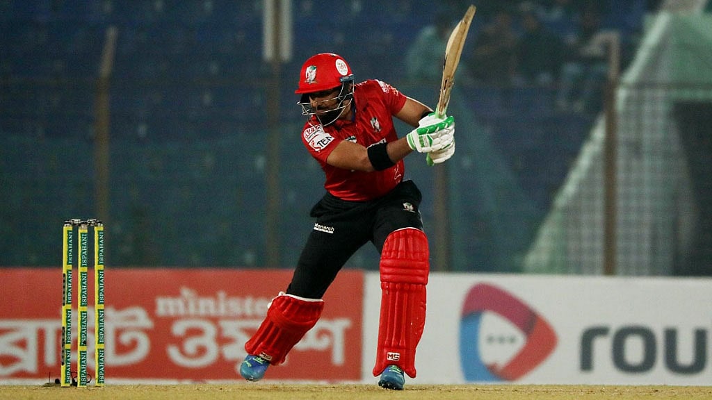 ইফতিখারের অভাব পূরণে মাহমুদউল্লাহর দিকে তাকিয়ে বরিশাল