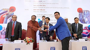 বাণিজ্য মেলায় পুরস্কার পেল বেঙ্গল পলিমার
