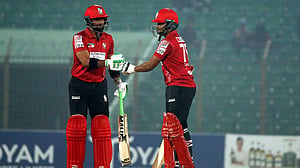 সাকিবদের কাছে হেরে তামিম-ইয়াসিরদের বিদায়