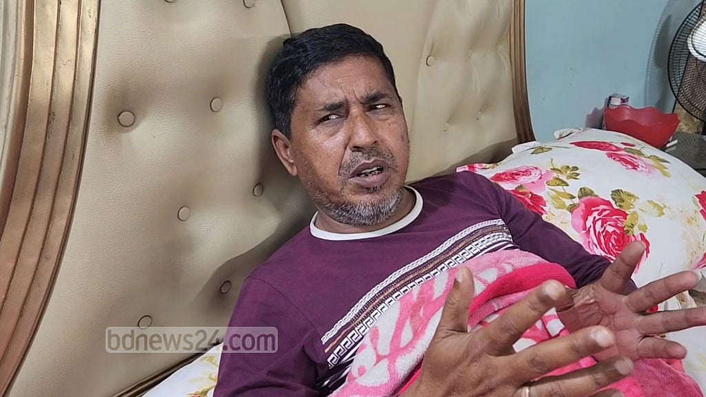 ফিরে এসে আসিফ বললেন, ‘চাপ নিতে না পেরে নিজেই চলে গিয়েছি’