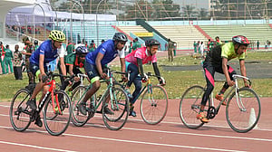 সাইক্লিংয়ে খুলনা ও চট্টগ্রামের দাপট