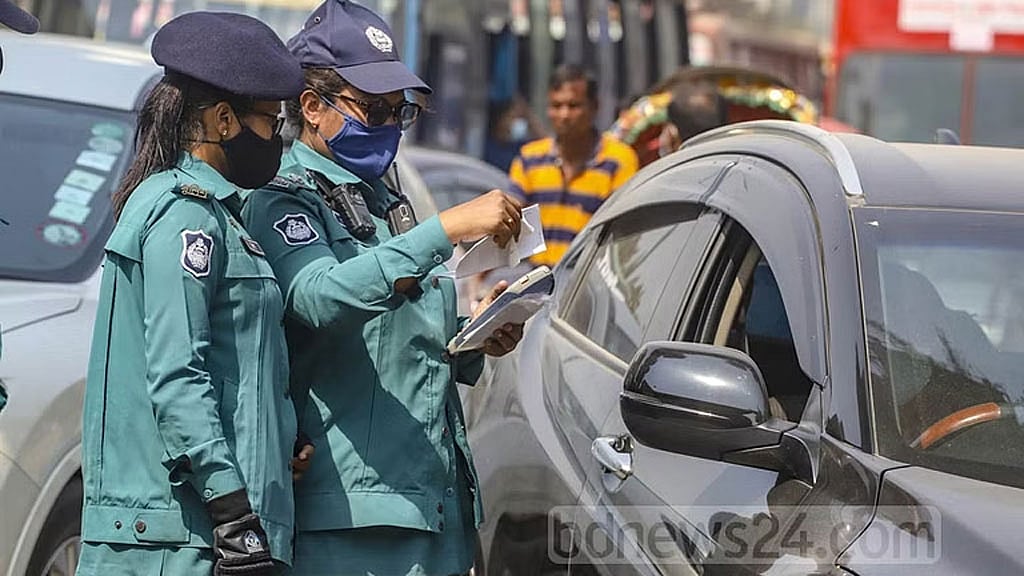 ঢাকায় সড়ক-আইনে এক বছরে ‘পৌনে ৩ লাখ’ মামলা