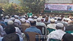 শিবপুরের চেয়ারম্যানকে গুলি: আটক ৪, মোটরসাইকেল জব্দ
