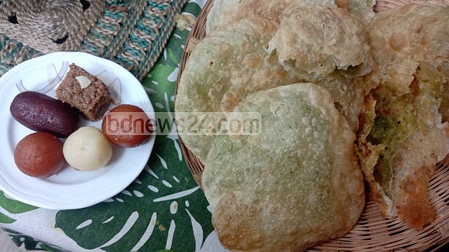 রেসিপি: কড়াইশুঁটির কচুরি
