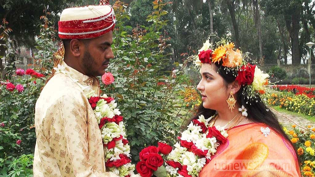 ‘প্রেমের টানে’ গোপালগঞ্জে এসে বিয়ের পিঁড়িতে জার্মান তরুণী