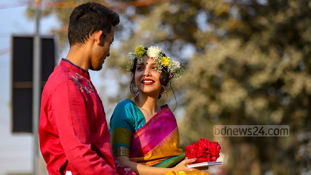 নগরজুড়ে বসন্তের এই মাতাল সমীরণে