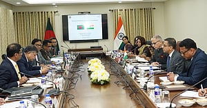 ভারত থেকে বিদ্যুৎ আমদানি বাড়ানোর আলোচনা