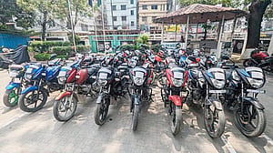 চট্টগ্রামে চোরাই ২৪ বাইক উদ্ধার, গ্রেপ্তার ৫