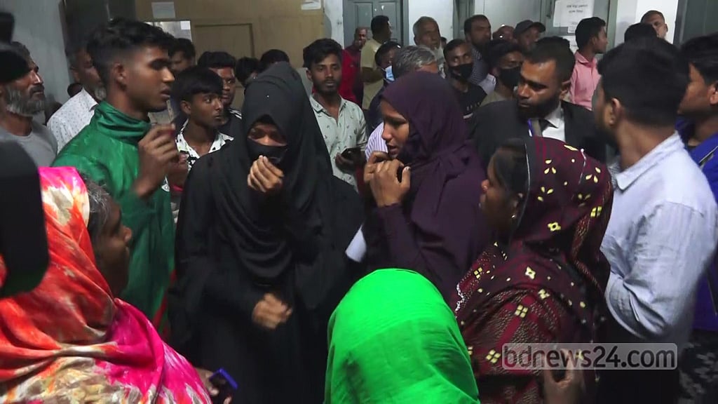 রাজশাহীতে ‘পুলিশ পিটিয়ে’ গ্রেপ্তার অপ্রাপ্তবয়স্ক ৫ খেলোয়াড়ের জামিন