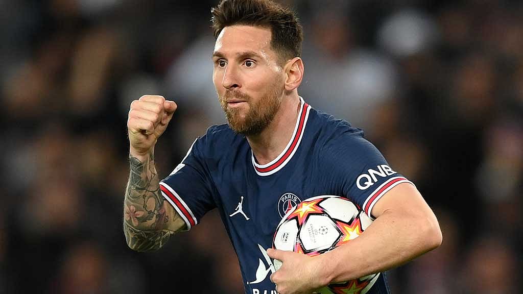 বায়ার্নকে বিদায় করে শেষ আটের আশায় মেসি