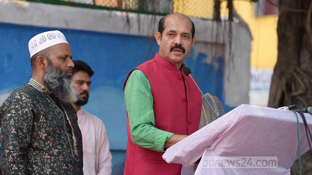 কিছু করতে গেলেই তারা টাকা দিয়ে ম্যানেজ করে নেয়: আতিক