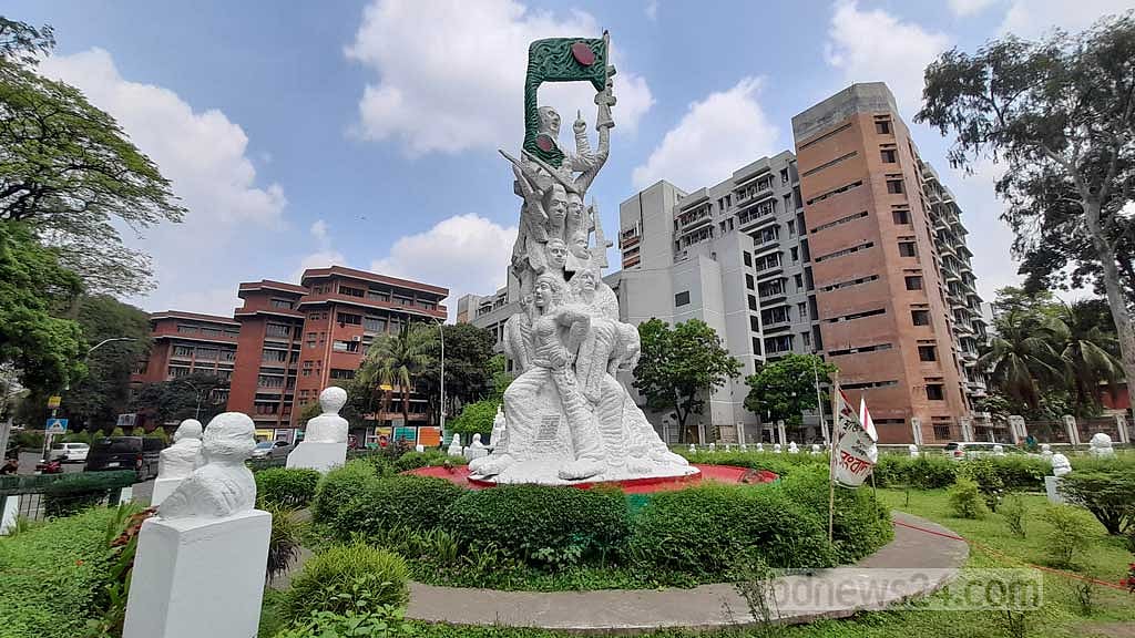 ভাস্কর চলে গেলেন, ‘স্বাধীনতা সংগ্রাম’ রক্ষণাবেক্ষণে কি অর্থ মিলবে?