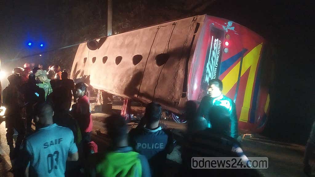 রাঙামাটিতে পিকনিকের বাস উল্টে নিহত ২